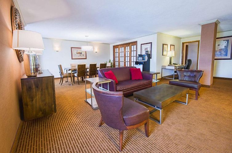 DoubleTree by Hilton Philadelphia Airport