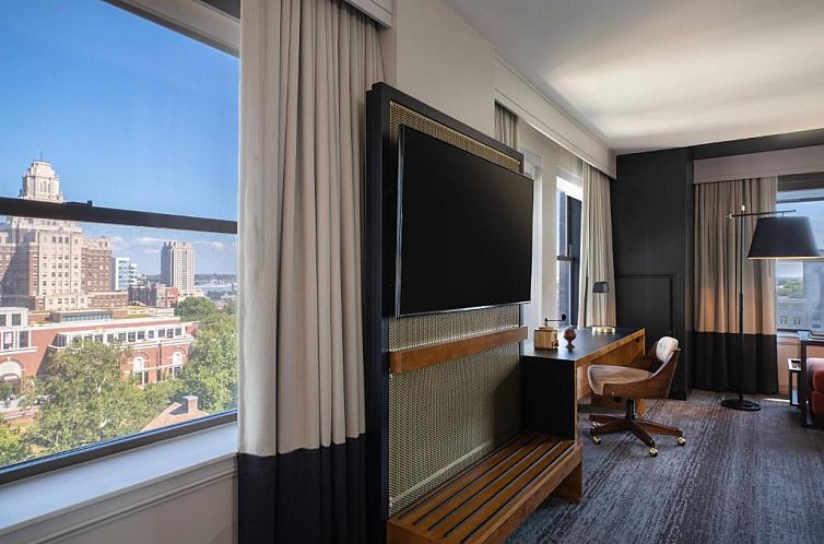 Renaissance Philadelphia Downtown Hotel