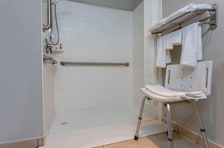 Microtel Inn & Suites by Wyndham Philadelphia Airport