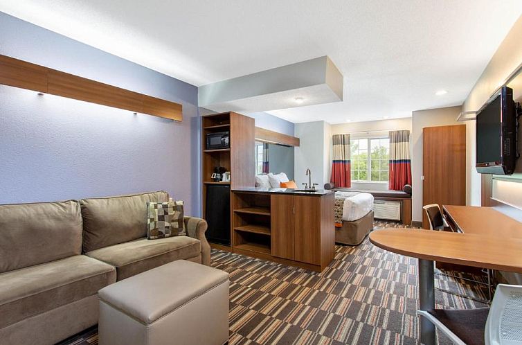 Microtel Inn & Suites by Wyndham Philadelphia Airport