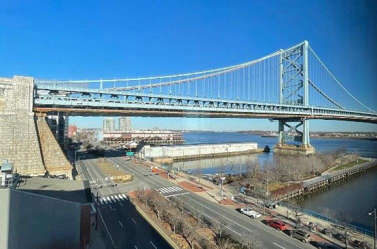 Holiday Inn Express Philadelphia Penn's Landing, an IHG Hote