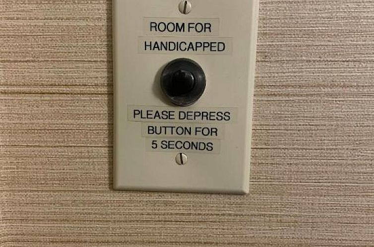 Holiday Inn Express Philadelphia Penn's Landing, an IHG Hote