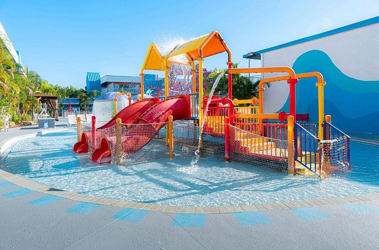 Flamingo Waterpark Resort