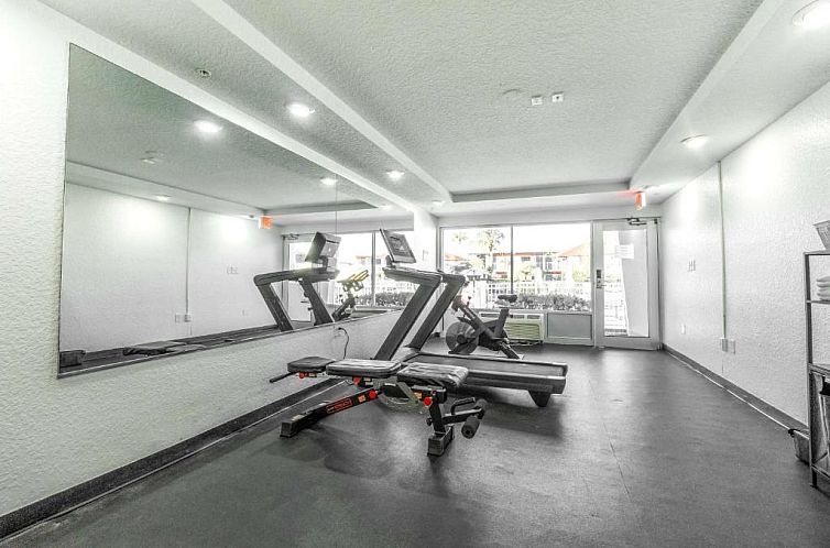 Flamingo Waterpark Resort