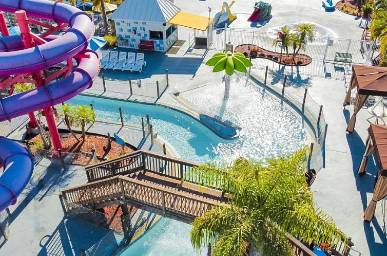 Flamingo Waterpark Resort