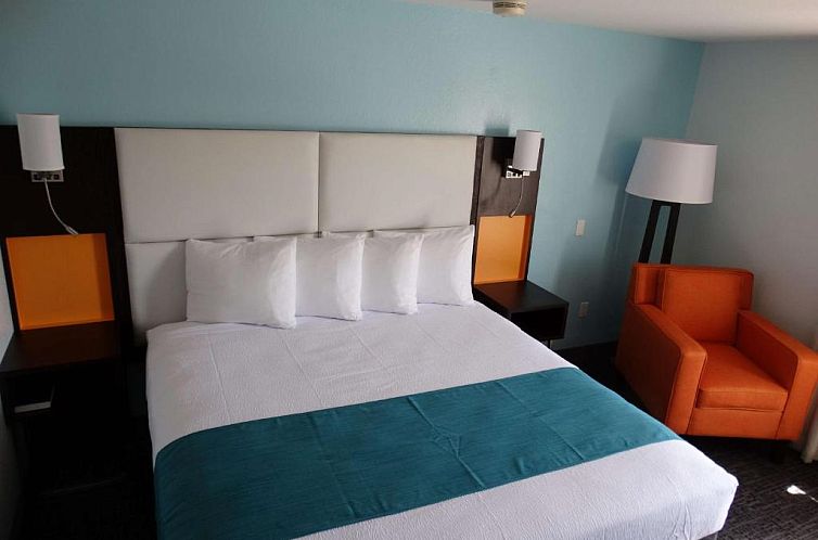 Best Western Plus Kissimmee-Lake Buena Vista South Inn & Sui