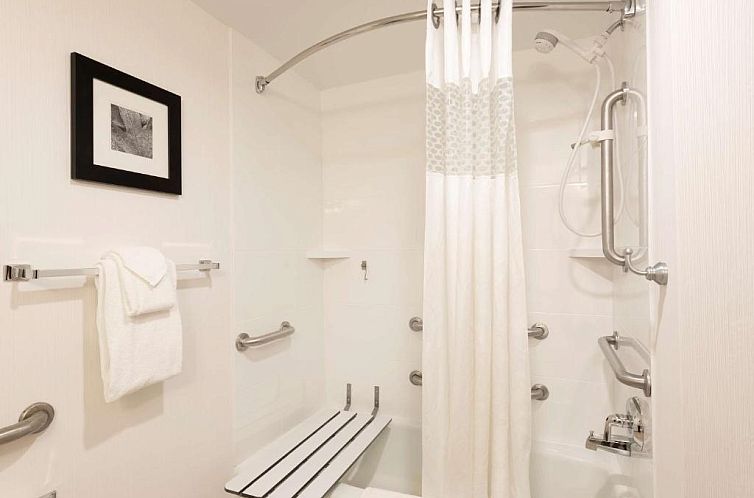 Hampton Inn Ann Arbor - North