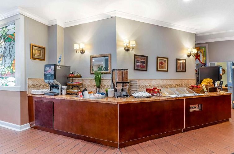 Best Western Plus Grosvenor Airport Hotel