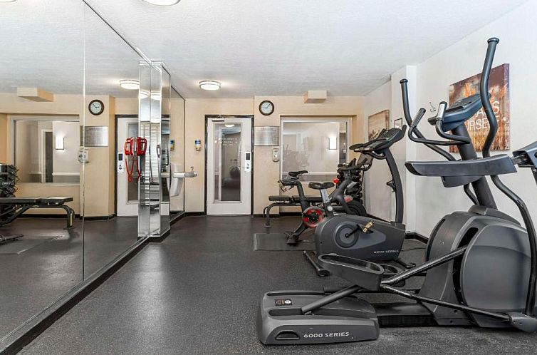 Best Western Plus Grosvenor Airport Hotel