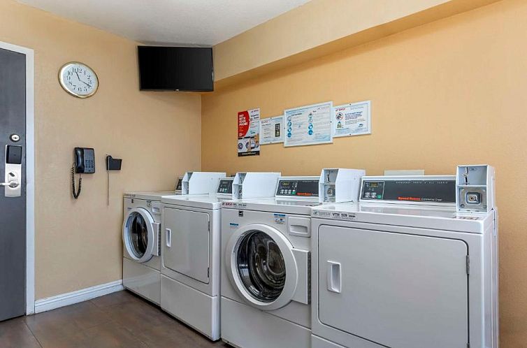 Best Western Plus Grosvenor Airport Hotel