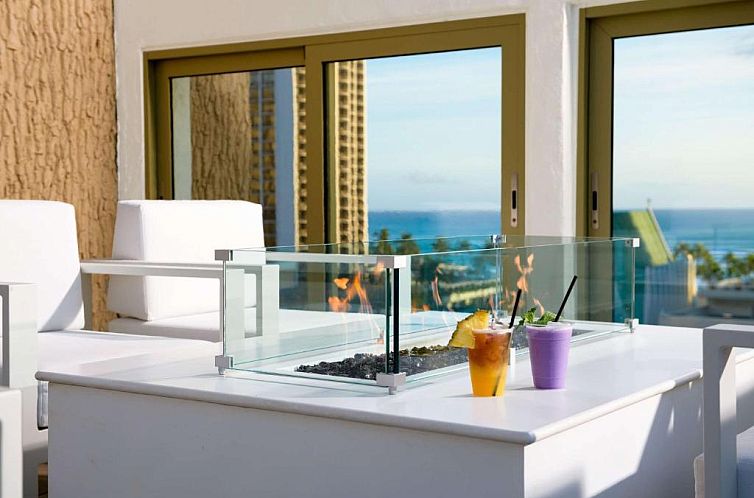 Hilton Waikiki Beach Hotel