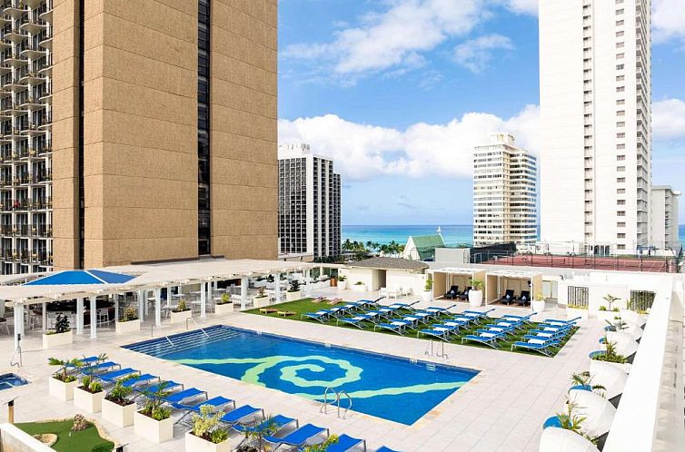 Hilton Waikiki Beach Hotel