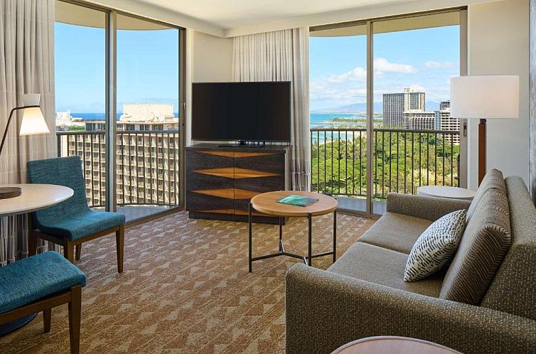 Embassy Suites by Hilton Waikiki Beach Walk