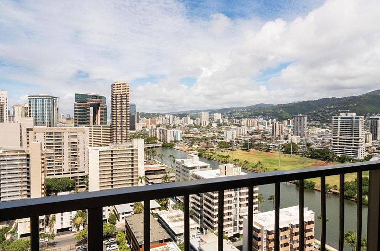 Wyndham Vacation Resorts Royal Garden at Waikiki