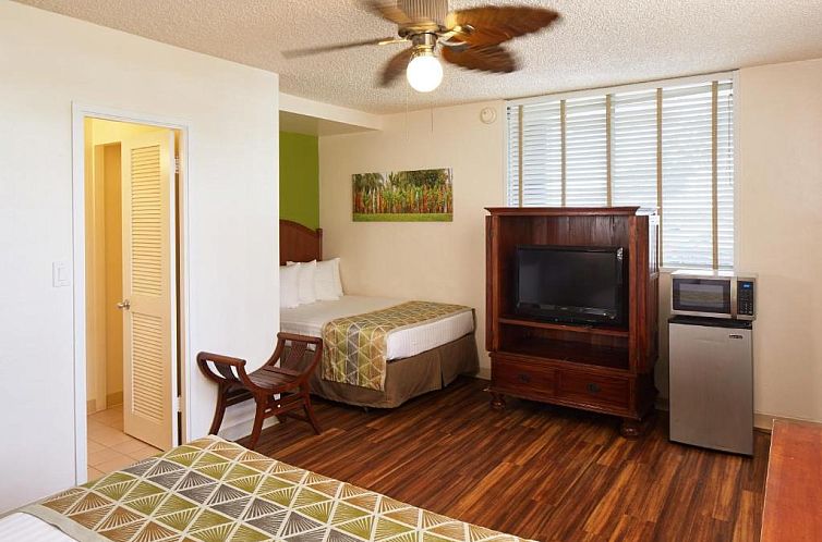 Pacific Marina Inn