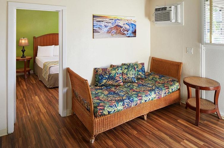 Pacific Marina Inn