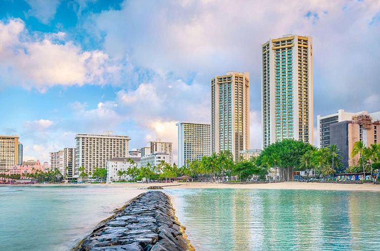 Hyatt Regency Waikiki Beach Resort & Spa