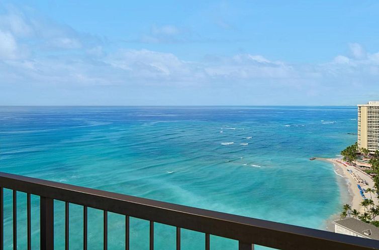 Hyatt Regency Waikiki Beach Resort & Spa
