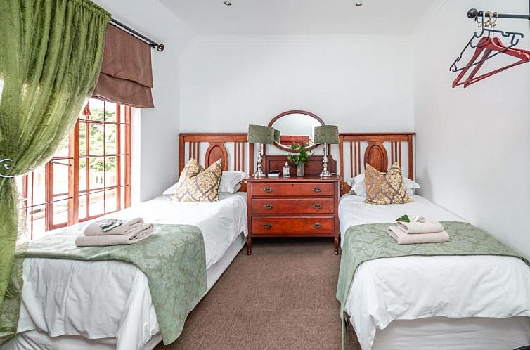 5th Avenue Gooseberry Guest House