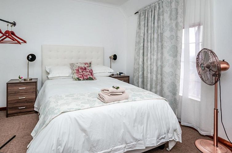 5th Avenue Gooseberry Guest House