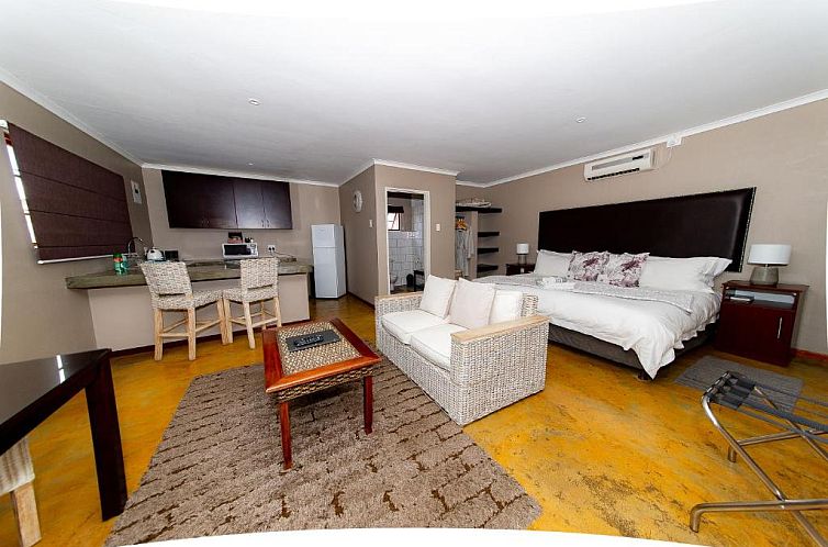 Kleinplasie Guesthouse