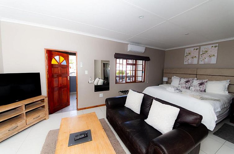 Kleinplasie Guesthouse