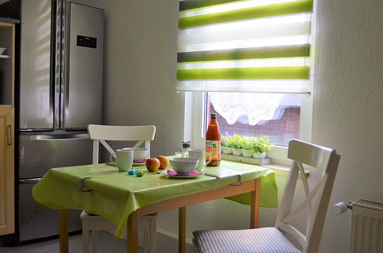 Vakantiehuis Familienfreundliches Ferienhaus mit Sauna am Fu