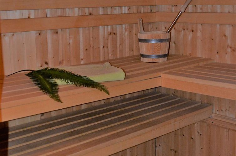 Vakantiehuis Familienfreundliches Ferienhaus mit Sauna am Fu