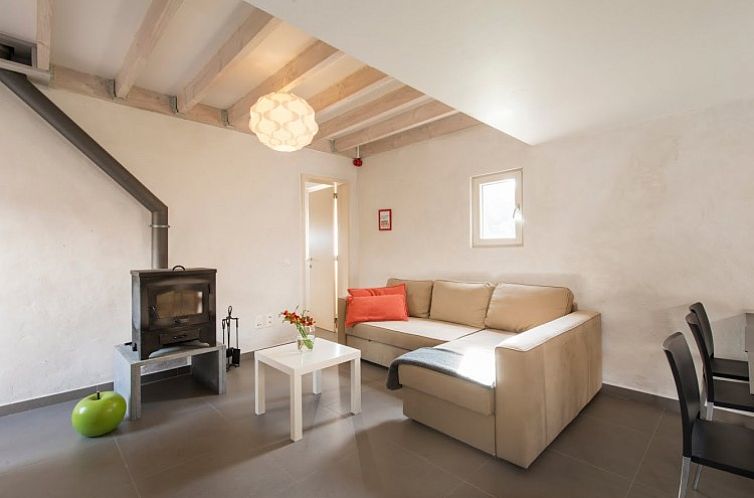 Lozer Lodge
