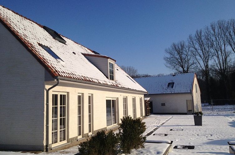 Lozer Lodge
