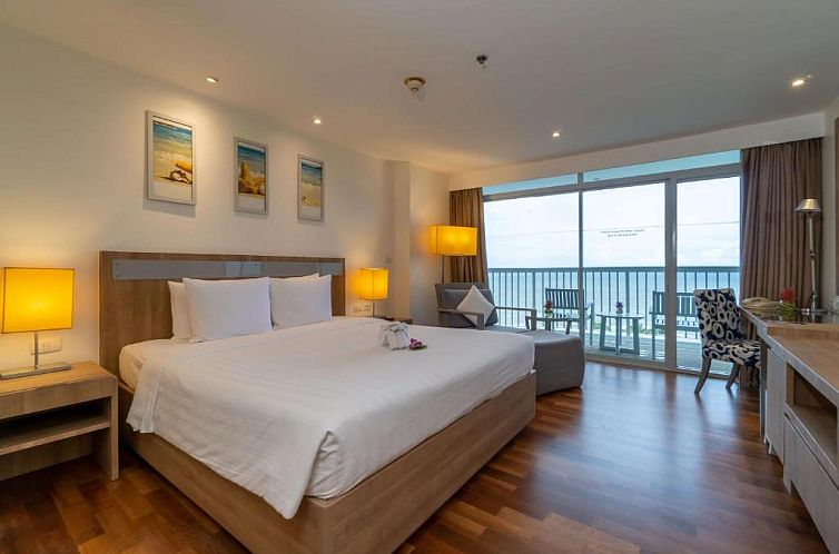 Novotel Hua Hin Cha-Am Beach Resort & Spa - SHA Plus Certifi