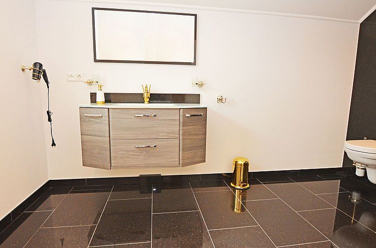 Appartement Merzijana Dachgeschoss in Stinteck