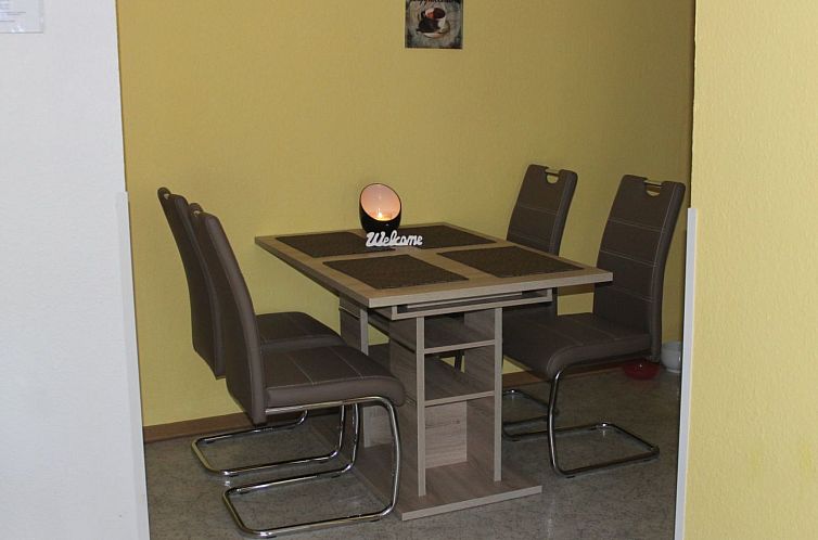 Appartement Ganze Wohnung in Jade mit Garten