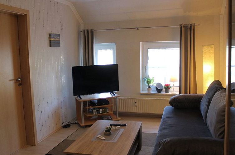 Appartement Ganze Wohnung in Jade mit Garten