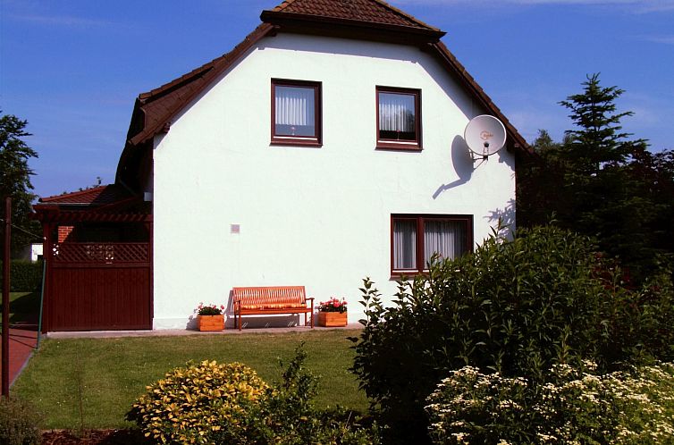 Appartement Komfortable Ferienwohnung mit großem Garten