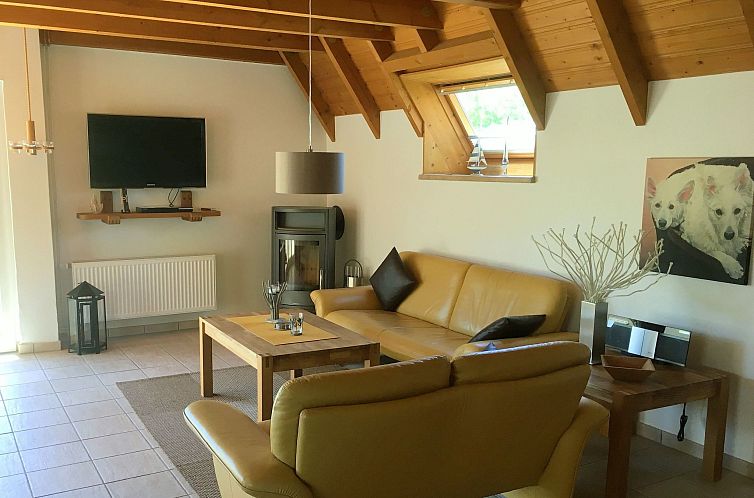 Vakantiehuis mit Terrasse, Grill und Garten