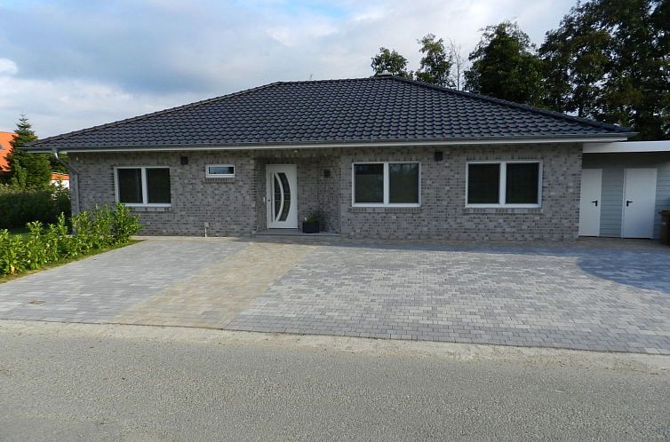 Appartement Gesamte Wohnung in Burhave mit Eigener Terrasse