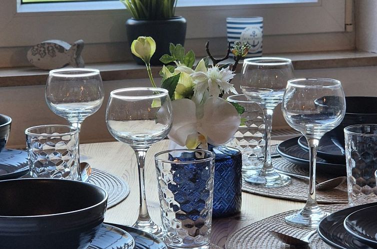 Vakantiehuis mit Wintergarten und Garten am Deich