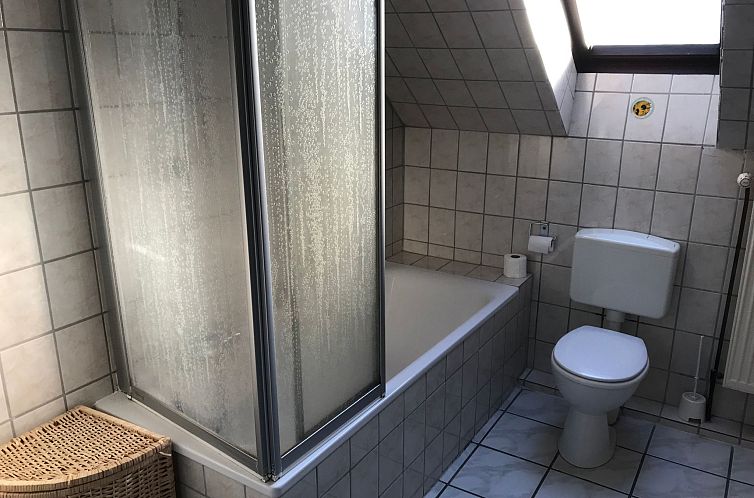 Appartement Große Wohnung in Nesse mit Garten und Terrasse