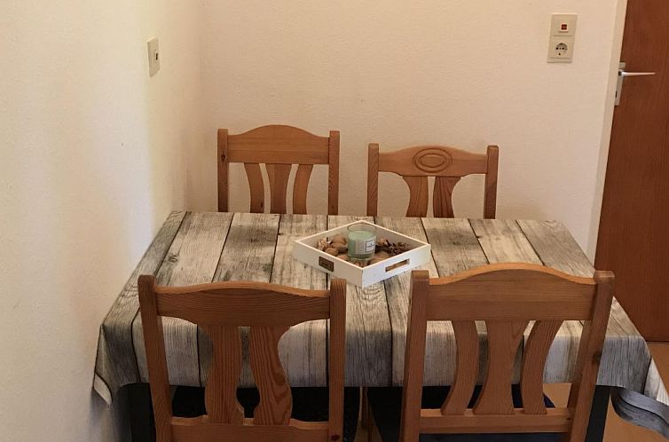 Appartement Große Wohnung in Nesse mit Garten und Terrasse