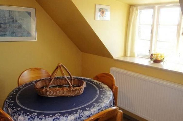 Appartement Wohnung in einem reetgedeckten Friesenhaus aus d