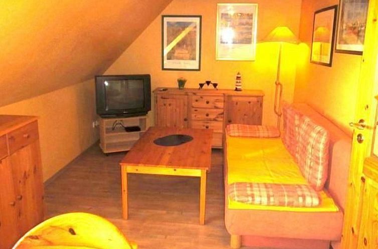 Appartement Wohnung in einem reetgedeckten Friesenhaus aus d