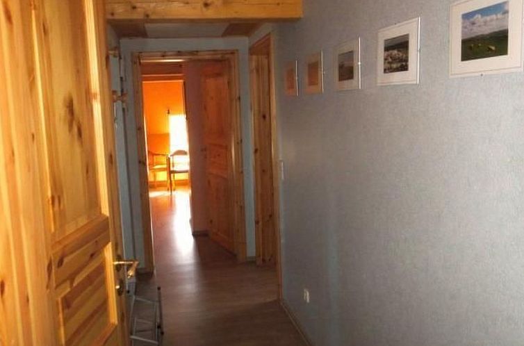Appartement Wohnung in einem reetgedeckten Friesenhaus aus d