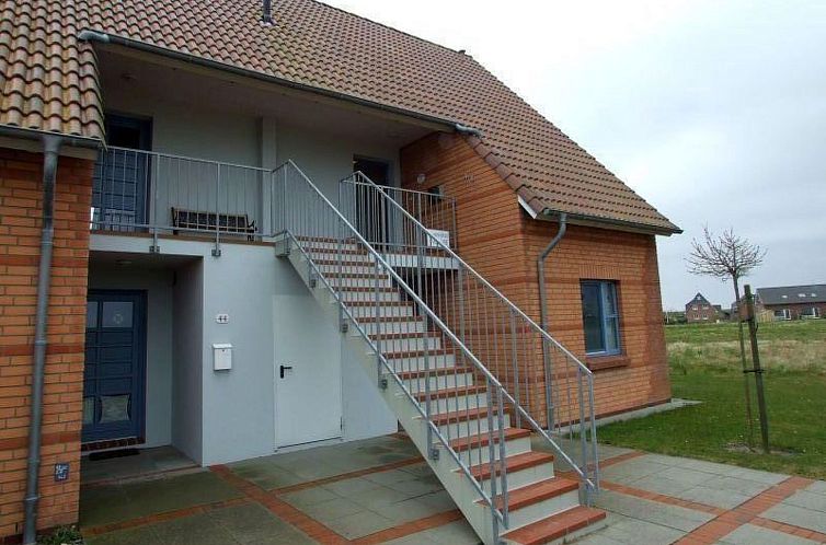 Appartement Moderne Ferienwohnung mit Balkon in Strandnähe