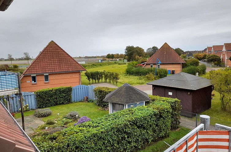 Appartement Moderne Ferienwohnung mit Balkon in Strandnähe