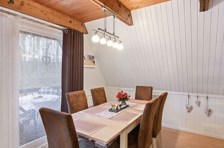 Vakantiehuis Schönes Ferienhaus am Twistesee