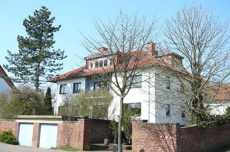 Guest house 02428605 - Apartment Hessen - Appartement Großzügige Fewo im Künstlerhaus