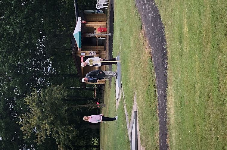 Vakantiehuis Familienfreundliches Haus mit großer Terrasse