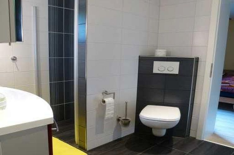 Vakantiehuis Modernes Ferienhaus unweit eines schönen Bades