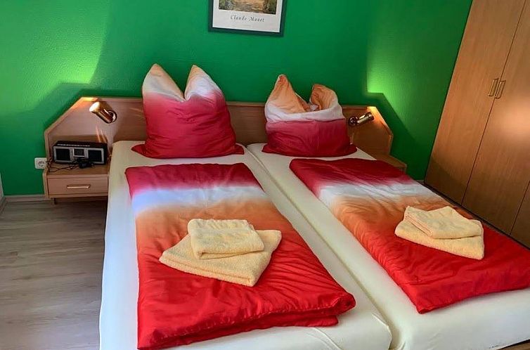 Vakantiehuis in Feriendorf Silbersee mit Garten